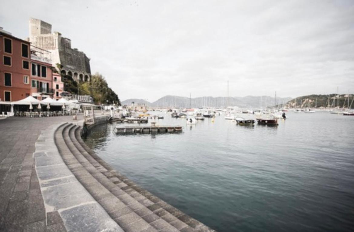 Affittacamere Cinzia Lerici Bagian luar foto